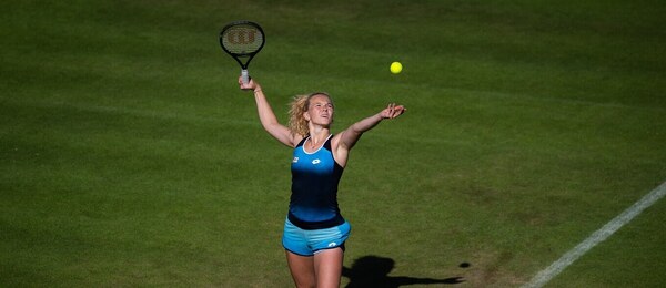 Tenis, WTA, Kateřina Siniaková během turnaje v Berlíně, tráva