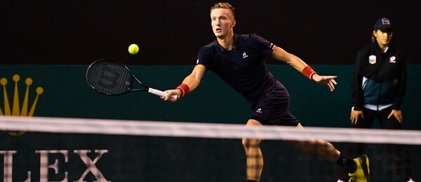 Český tenista Jiří Lehečka dnes hraje první zápas na Next Gen ATP Finals - juniorském Turnaji mistrů do 21 let - sledujte utkání Lehečka vs Passaro živě v online live streamu