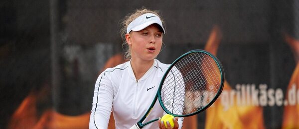 Tenis, WTA. Brenda Fruhvirtová na turnaji ve Stuttgartu, německá Bundesliga