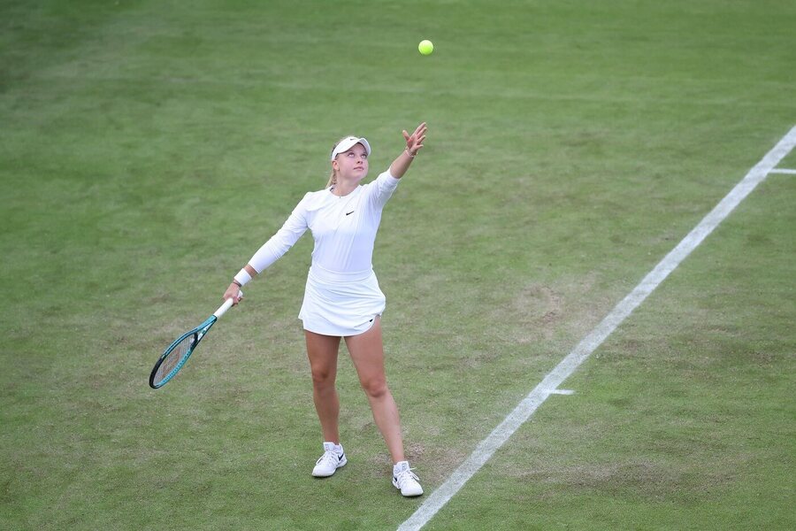 Tenis, WTA, Brenda Fruhvirtová během Wimbledonu, All England Club, Londýn