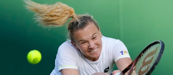 Kateřina Siniaková ve vítězném zápase 1. kola Wimbledonu 2024, dnes ji vyzve Yulia Putintseva