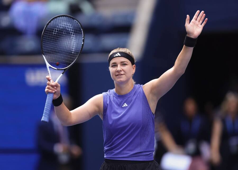 Tenis, WTA, Karolína Muchová slaví postup do čtvrtfinále US Open, grandslam, New York, USA