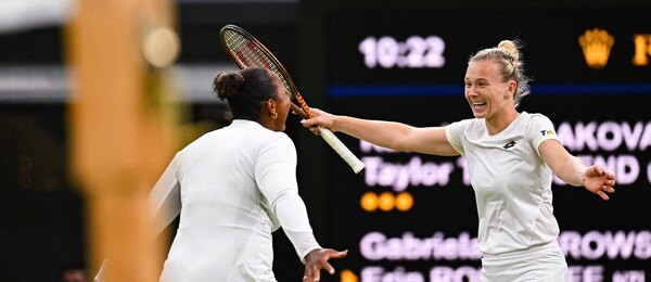 Tenis, WTA, Kateřina Siniaková a Taylor Townsend během Wimbledonu, Londýn