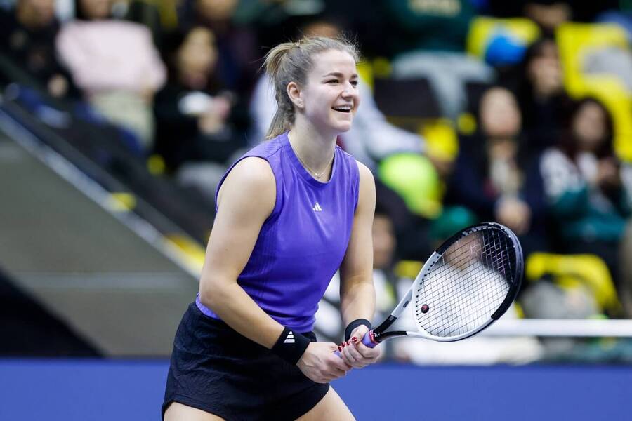 Tenis, exhibice, Karolína Muchová během MGM Macau Tennis Masters