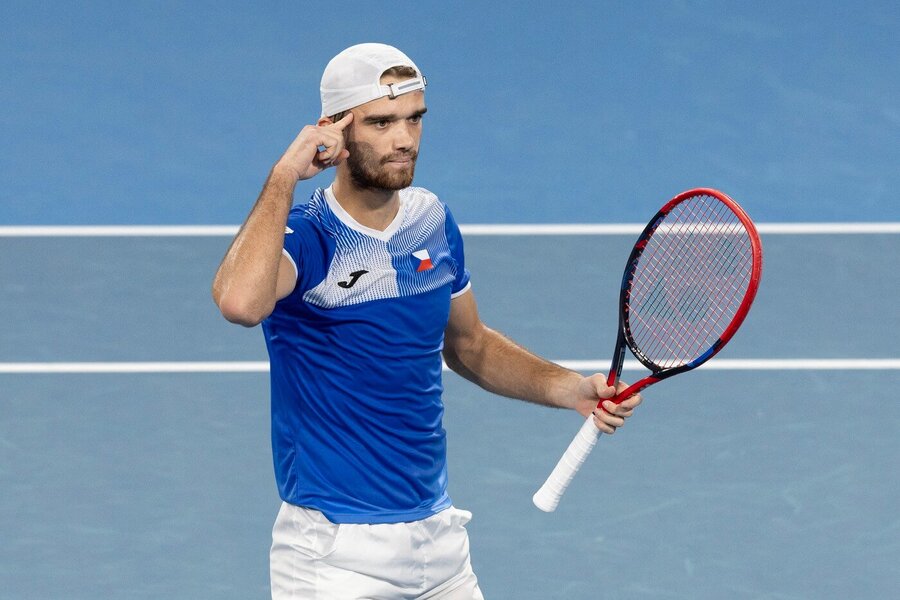 Tenis, ATP, Tomáš Macháč během týmového United Cupu v Austrálii