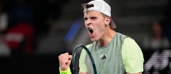 Jakub Menšík ve 2. kole loňského Australian Open, tentokrát ho v Melbourne vyzve Casper Ruud