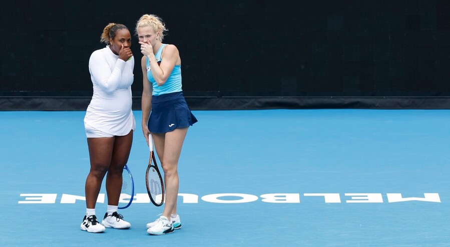 Taylor Townsend a Kateřina Siniaková na Australian Open 2025