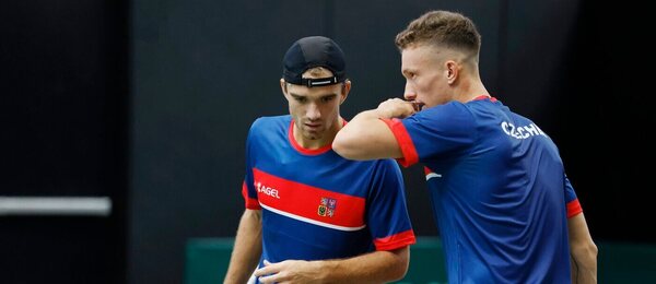 Tenis, Davis Cup - Davisův pohár, Tomáš Macháč a Jiří Lehečka při tréninku