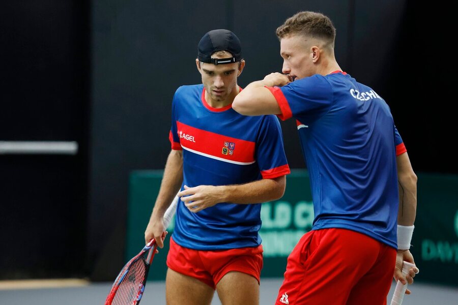 Tenis, Davis Cup - Davisův pohár, Tomáš Macháč a Jiří Lehečka při tréninku