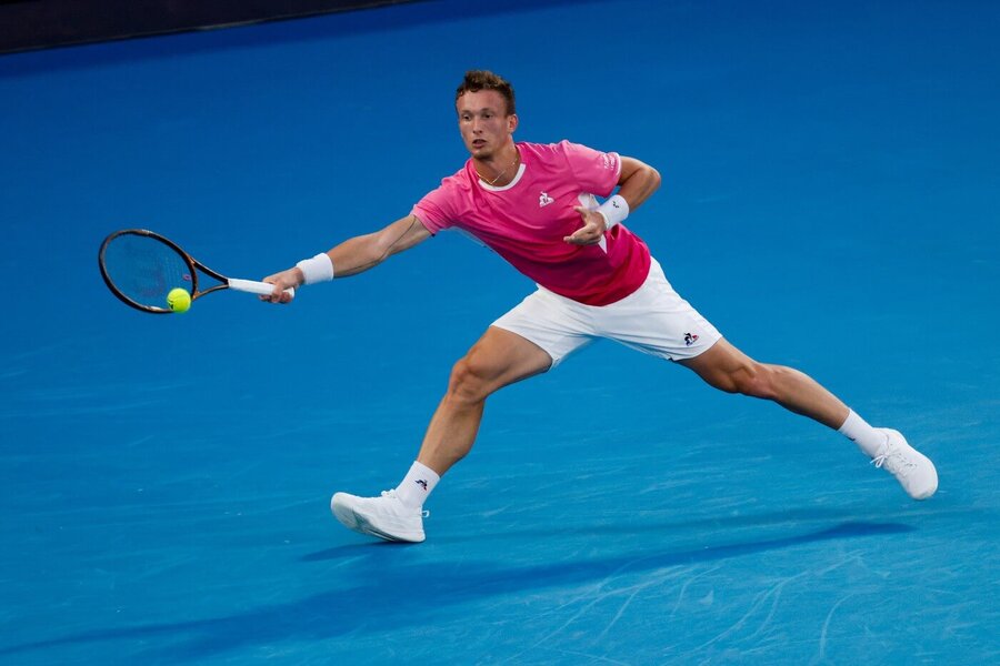 Jiří Lehečka v zápase Australian Open s Novakem Djokovičem. Dnes Lehečku na ATP Dauhá vyzve Carlos Alcaraz