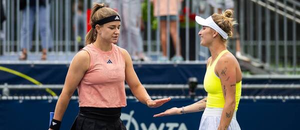Tenis, WTA, Karolína Muchová a Markéta Vondroušová během čtyřhry v Montrealu, Kanada Tenis, WTA, Karolína Muchová a Markéta Vondroušová během čtyřhry v Montrealu, Kanada
