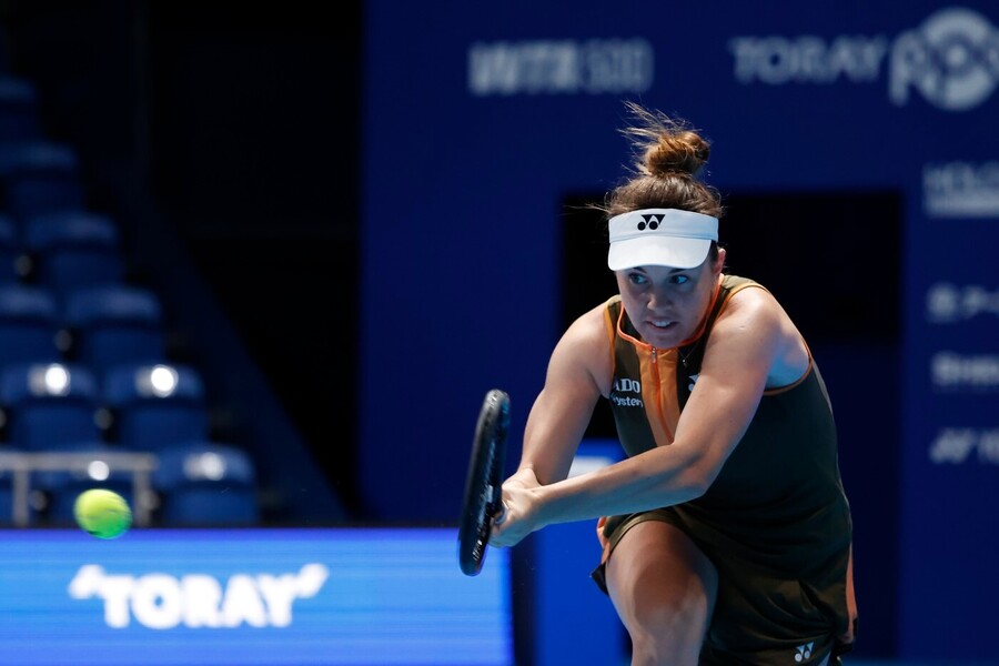 Česká tenistka Linda Nosková na turnaji WTA 500 Tokio 2025, kde ji dnes v semifinále vyzve Elena Rybakina Česká tenistka Linda Nosková na turnaji WTA 500 Tokio 2025, kde ji dnes v semifinále vyzve Elena Rybakina
